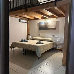 https://dimora-394.taorminaitalyhotels.com